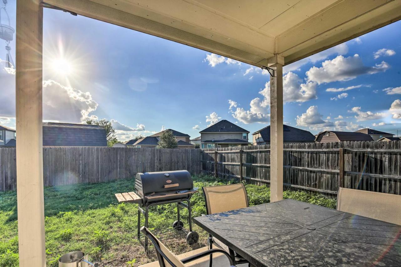 San Antonio Home With Yard About 8 Mi To Lackland! Eksteriør billede